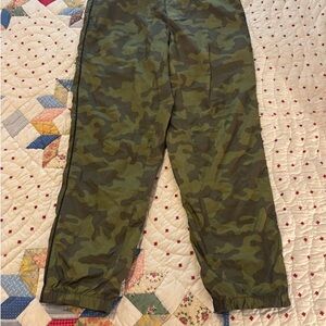 Urban Outfitters Women’s Green Camouflage Windbreaker/Jogger Pants Size Large